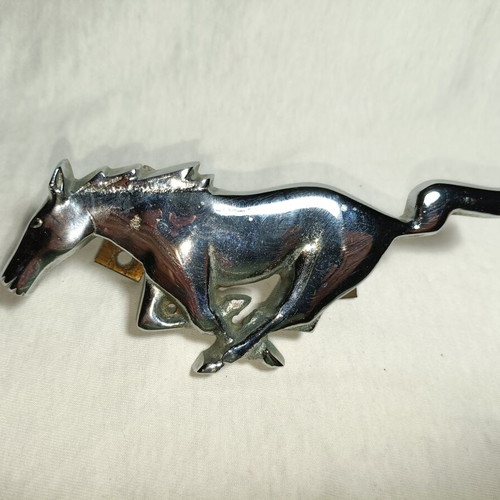 Ford Mustang metal emblem used, 1970s horse logo
