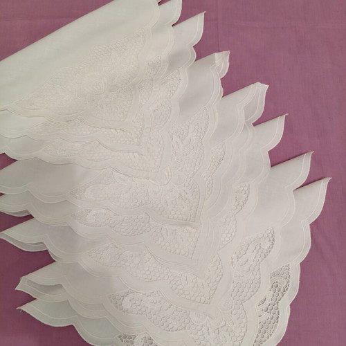 Decorative fabric napkins vintage set of 8 like new