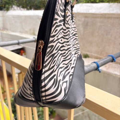 Women's handbag used, large capacity, black and white leopard print