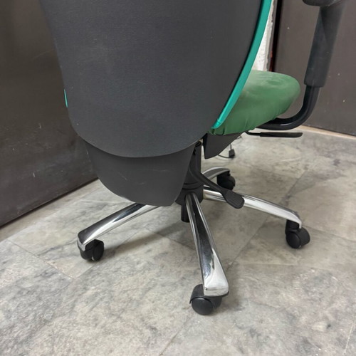Office chair in good condition