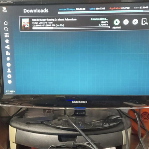 PlayStation 4 1TB like new with 20+ games and Gamebato access