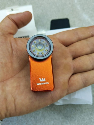Wurkkos HD03 Clip-on Light оранжев, като нов, 680lm RGB