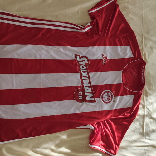 Olympiacos jersey large, new and authentic