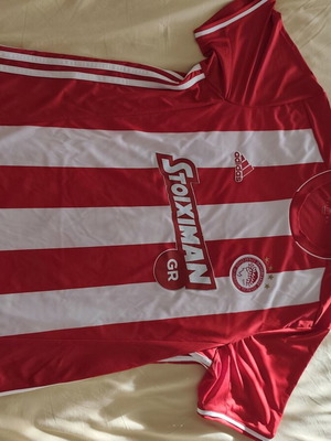 Olympiacos jersey large, new and authentic