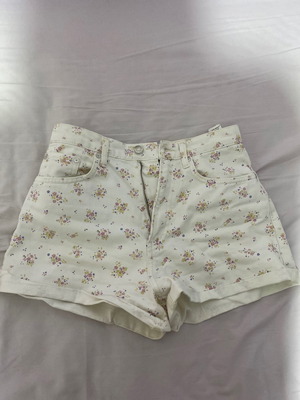 Zara shorts used, high-waisted floral mom fit