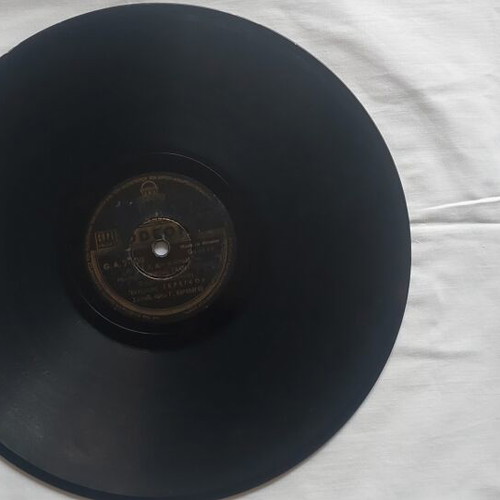 Odeon G.A. 7409 vinyl record used, performed by Γκρεγκόρ