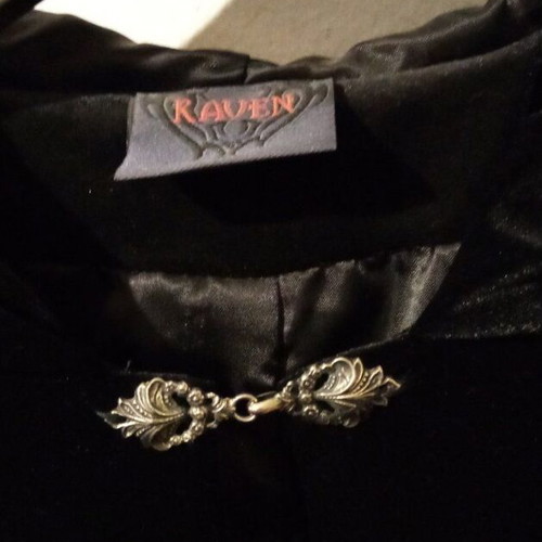 Velvet Raven Fox cape like new, unisex, length 1.15 m