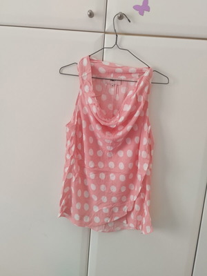 Polka Dot Summer Top like new, salmon and white, size M
