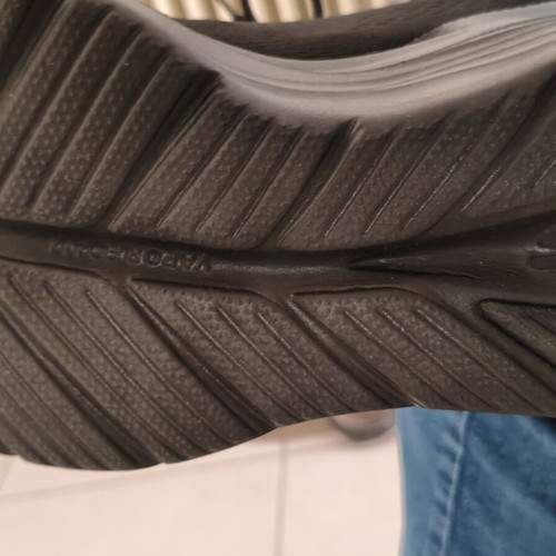 Sketchers Vapor Foam 44 Black Athletic Shoes like new