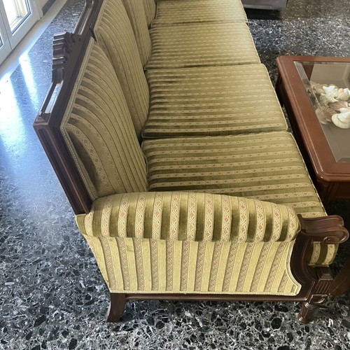 Sofa 4-seater used in very good condition