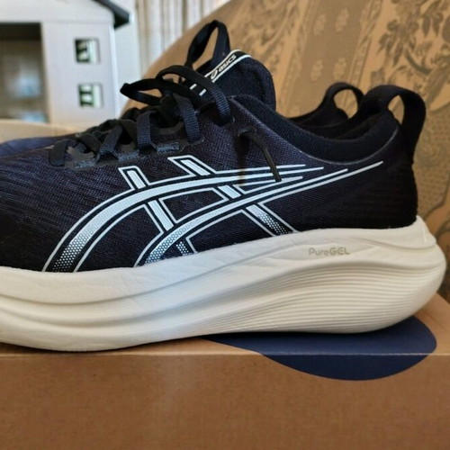 Asics Running 27 Extra Wide like new, size 43.5, black and grey