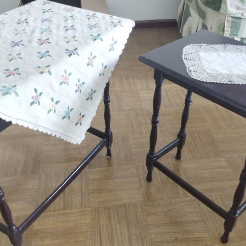 Vintage wooden side tables set of 2 used, walnut color