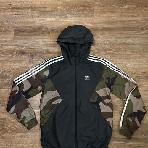 Adidas Originals Camo Windbreaker Jacket size S like new