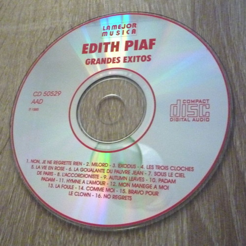 Edith Piaf Grandes Exitos CD used, disc and covers only
