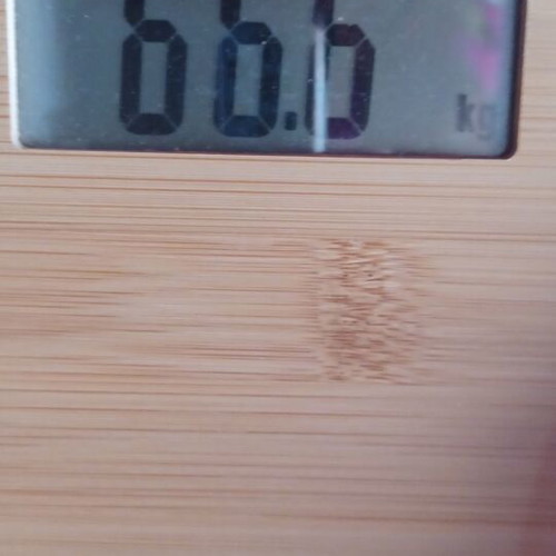 Tristar bathroom scale like new with digital display