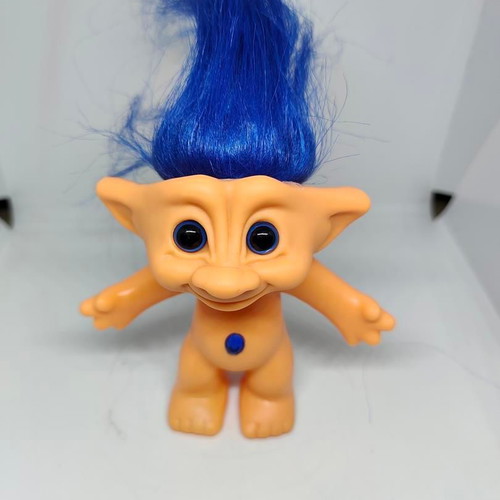 Retro Efxoulis Troll figure with blue hair and diamond, like new