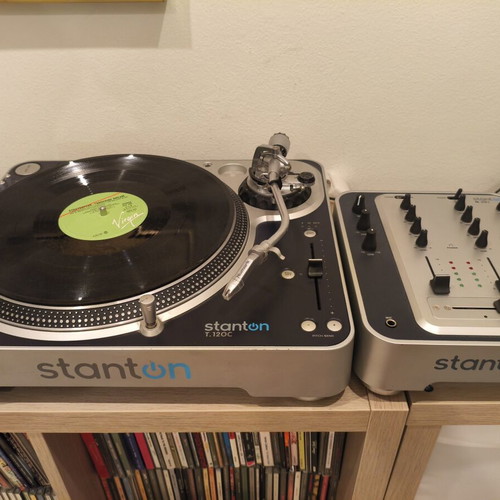 Stanton T.120C Turntable with Numark Concord Needle and Stanton M.201 Mixer like new