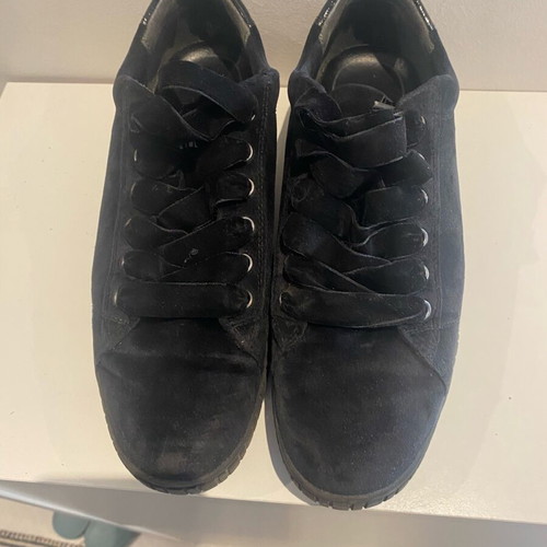 Marco Tozzi shoes No 41 like new, black velvet