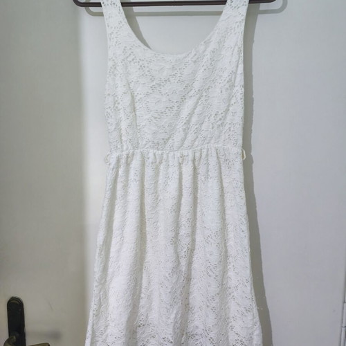 White lace mini dress like new, sizes S-M, Made In Italy