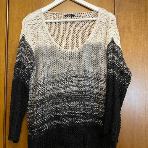 Ale pullover like new, size S, black and white