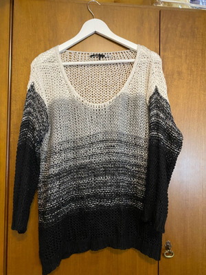 Ale pullover like new, size S, black and white