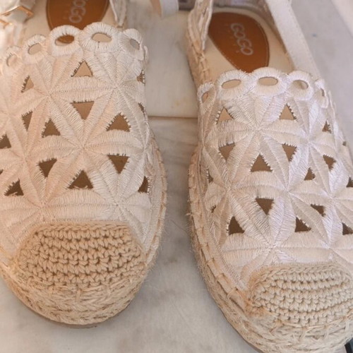 GoGo Shoes women's summer shoes with perforated design, like new, beige, size 39