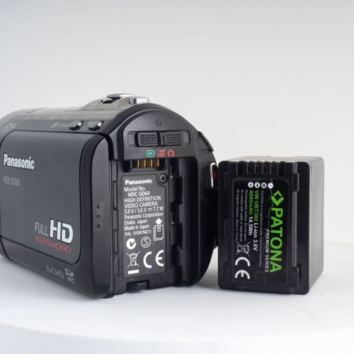 Panasonic HDC-SD60 Full HD camcorder with extended Patona battery