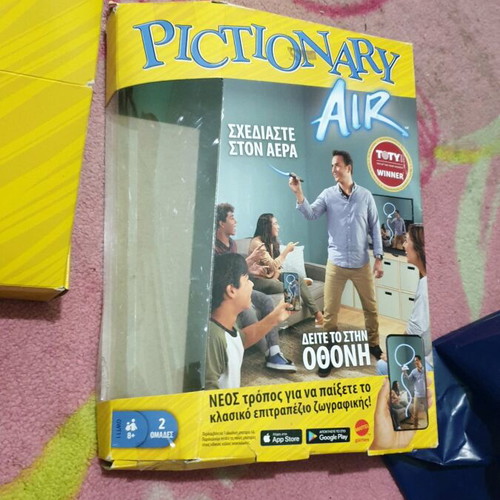 Pictionary Air board game like new