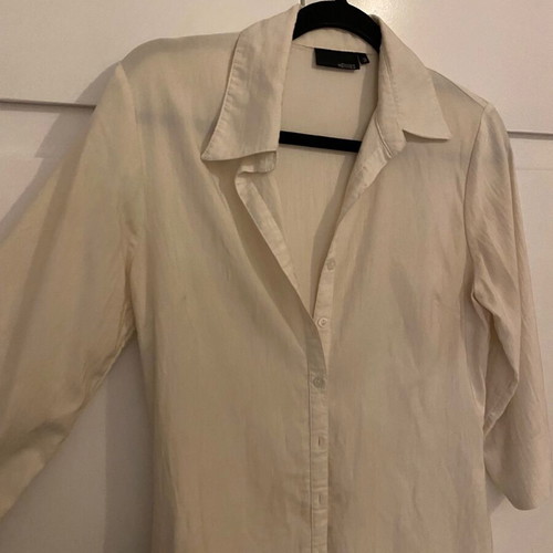 Hemnes white women's shirt used, size M