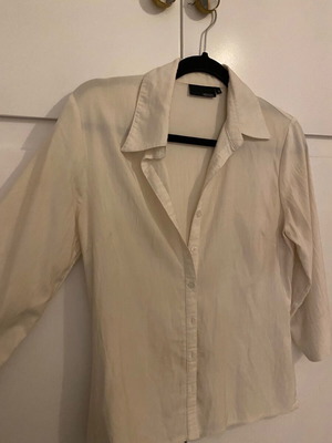 Hemnes white women's shirt used, size M