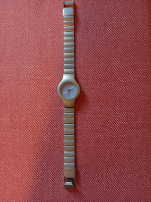 Silver wristwatch like new, women's, waterproof