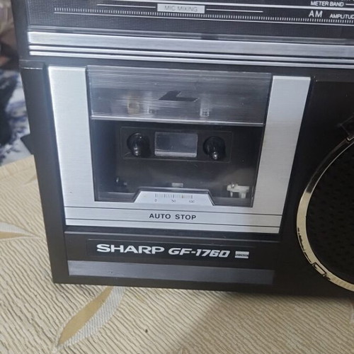 Sharp GF-1760 radio cassette used with functional speaker