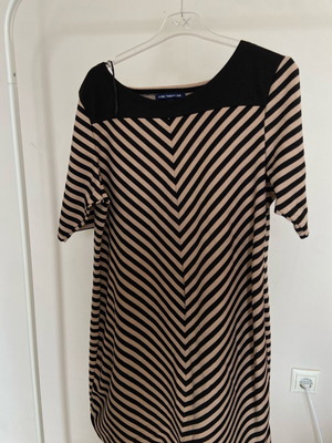 Women's dress like new, sizes L and XL, black and beige
