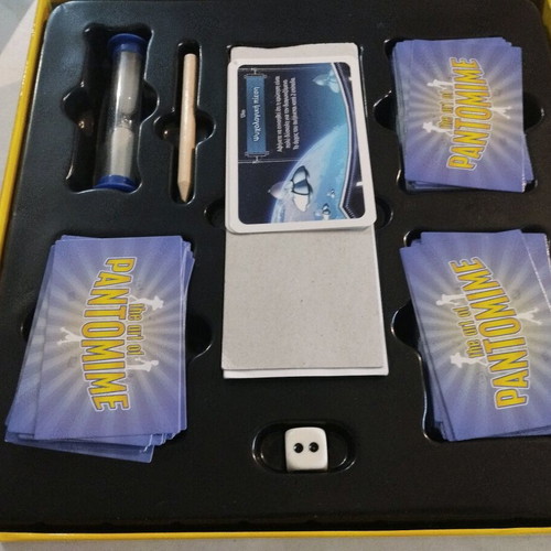 Party Pack with 5 Seconds, The Art of Pantomime and Wooden Mikado