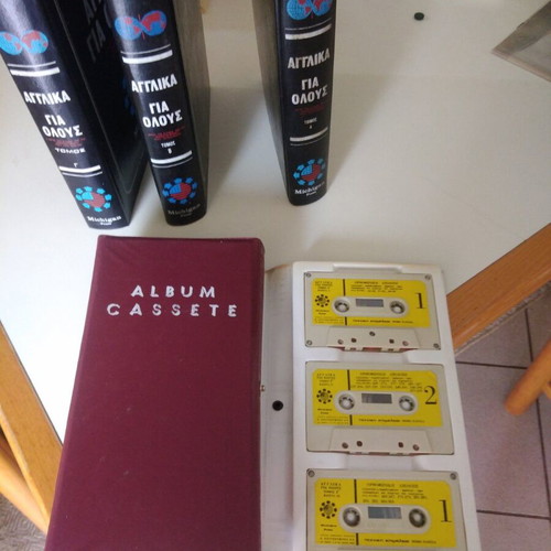 English learning method used with cassettes, set of 3 volumes
