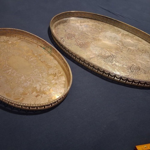 Silver-plated serving trays Sheffield, like new, set of 2