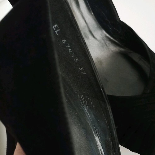 Stuart Weitzman Peep-Toe Black Pumps like new, size 37