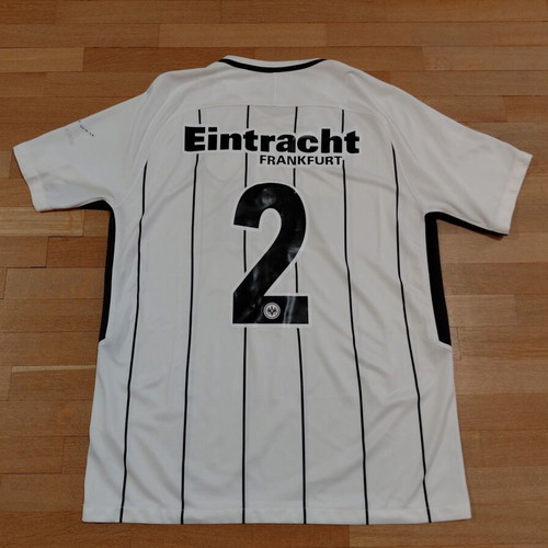 Eintracht Frankfurt 2017/18 Nike Football Shirt Size L used
