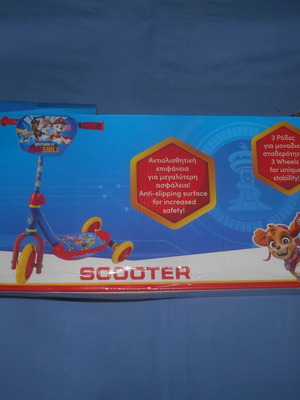 Paw Patrol Scooter new with anti-slip surface and 3 wheels