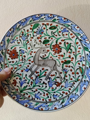 Ikaros decorative plate hand-painted, like new, 27 cm diameter