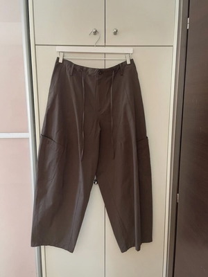 Barrel παντελόνι Zara καφέ μέγεθος 40 σαν καινούργιο, μεγάλη φόρμα