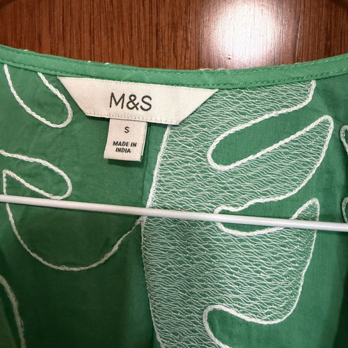 Mini dress Marks & Spencer like new, comfortable fit, white and green