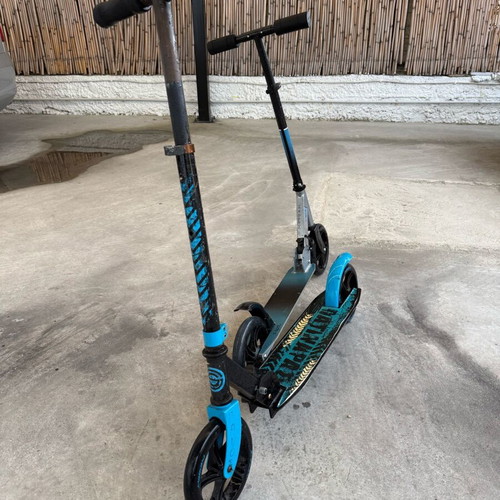 Iron professional scooters like new, set of 2