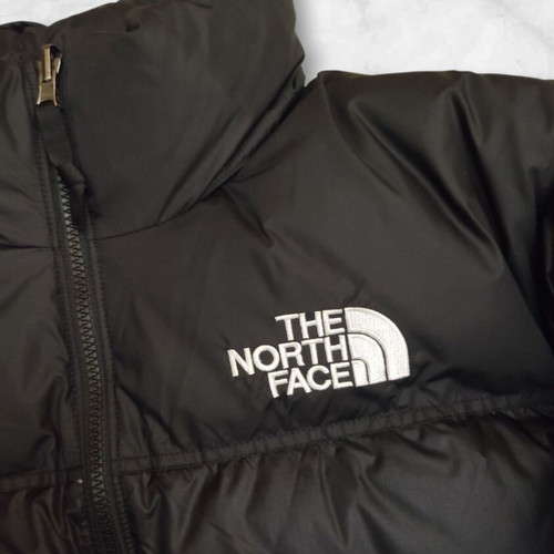 The North Face Nuptse Puffer Jacket new, size Medium, black
