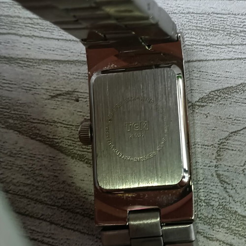 TCM women's metal watch like new, silver