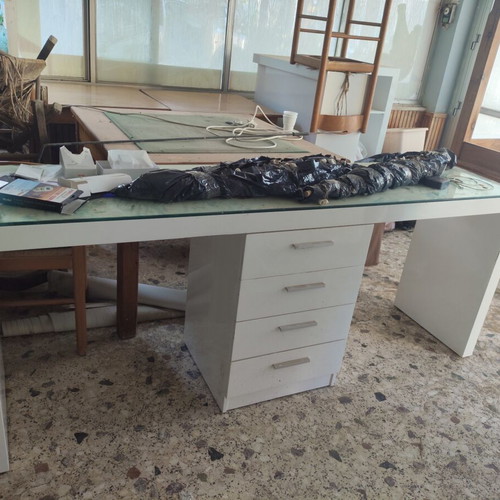 Manicure desk for two with built-in drawer, lacquered, like new
