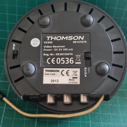 Wireless video-audio transmitter-receiver used, four communication channels