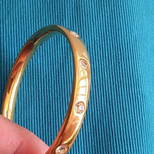 Vintage Monet bracelet like new, 22k gold plated with crystals