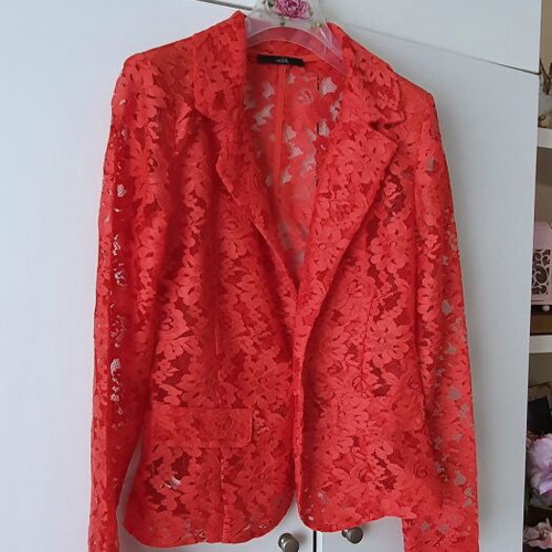 Lace jacket new, red-wine color with shoulder pads