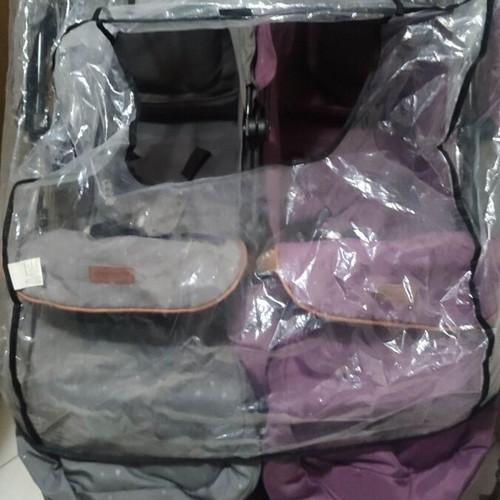Chipolino twin stroller with accessories